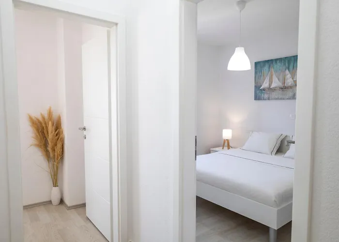 House Mila بوستيرا