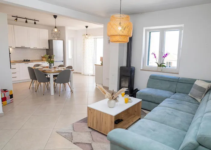 بيت للعطل House Mila *